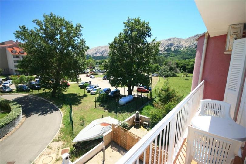 Beautiful Apartment Lovorka 6 , Baska, Krk 외부 사진